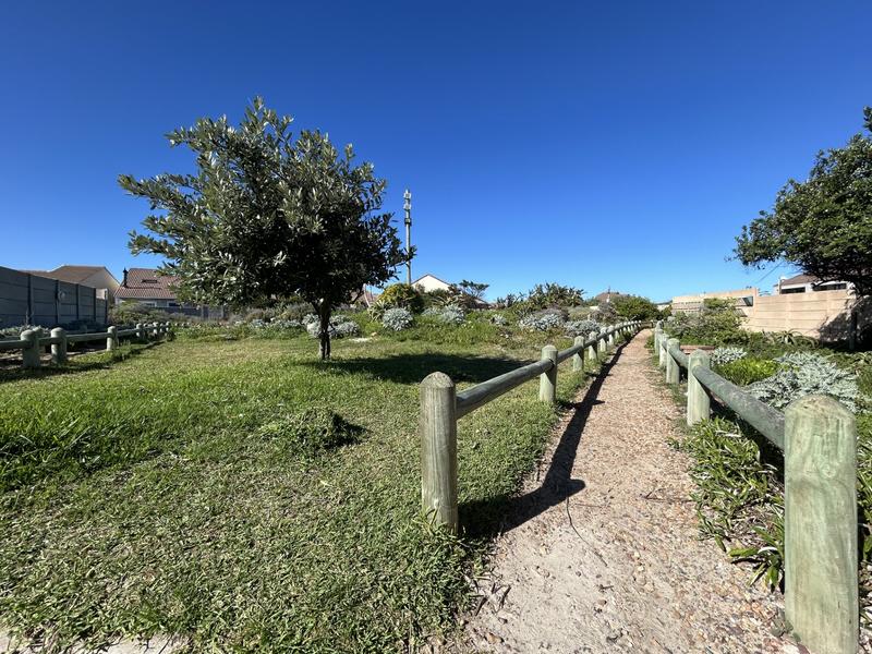 2 Bedroom Property for Sale in Muizenberg Western Cape